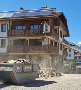 Ремонт в Банско - вишка за климатици, контейнер за отпадъци и слънчеви панели